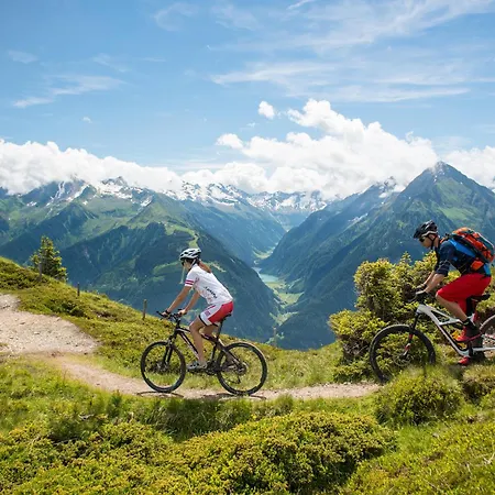 Appartement HEAVEN 7 SUITE - AlpenLuxus Collection Fügen